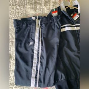 Nike Womens Sweatsuit